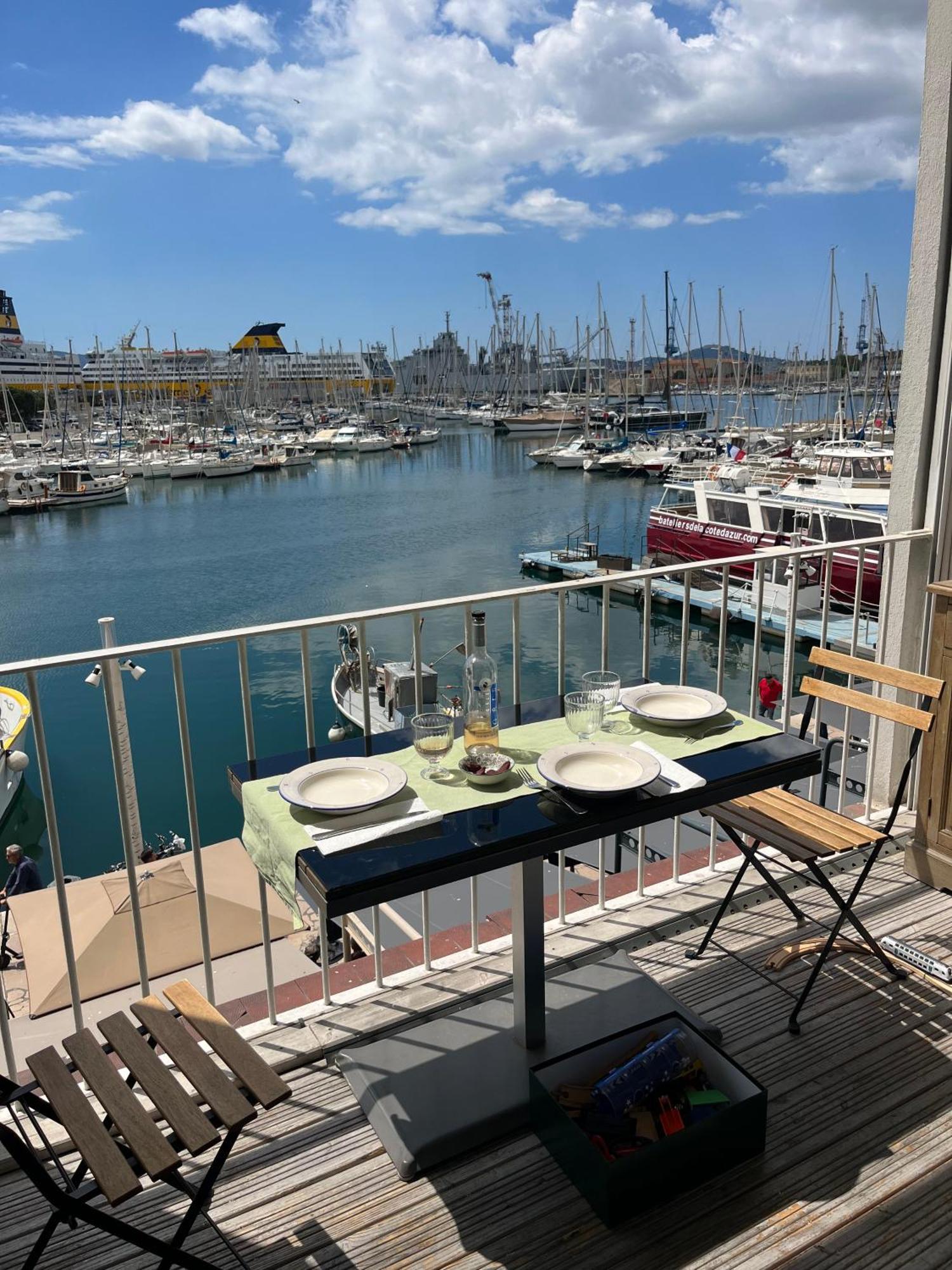 Marinca Du Port De Toulon Apartment Luaran gambar