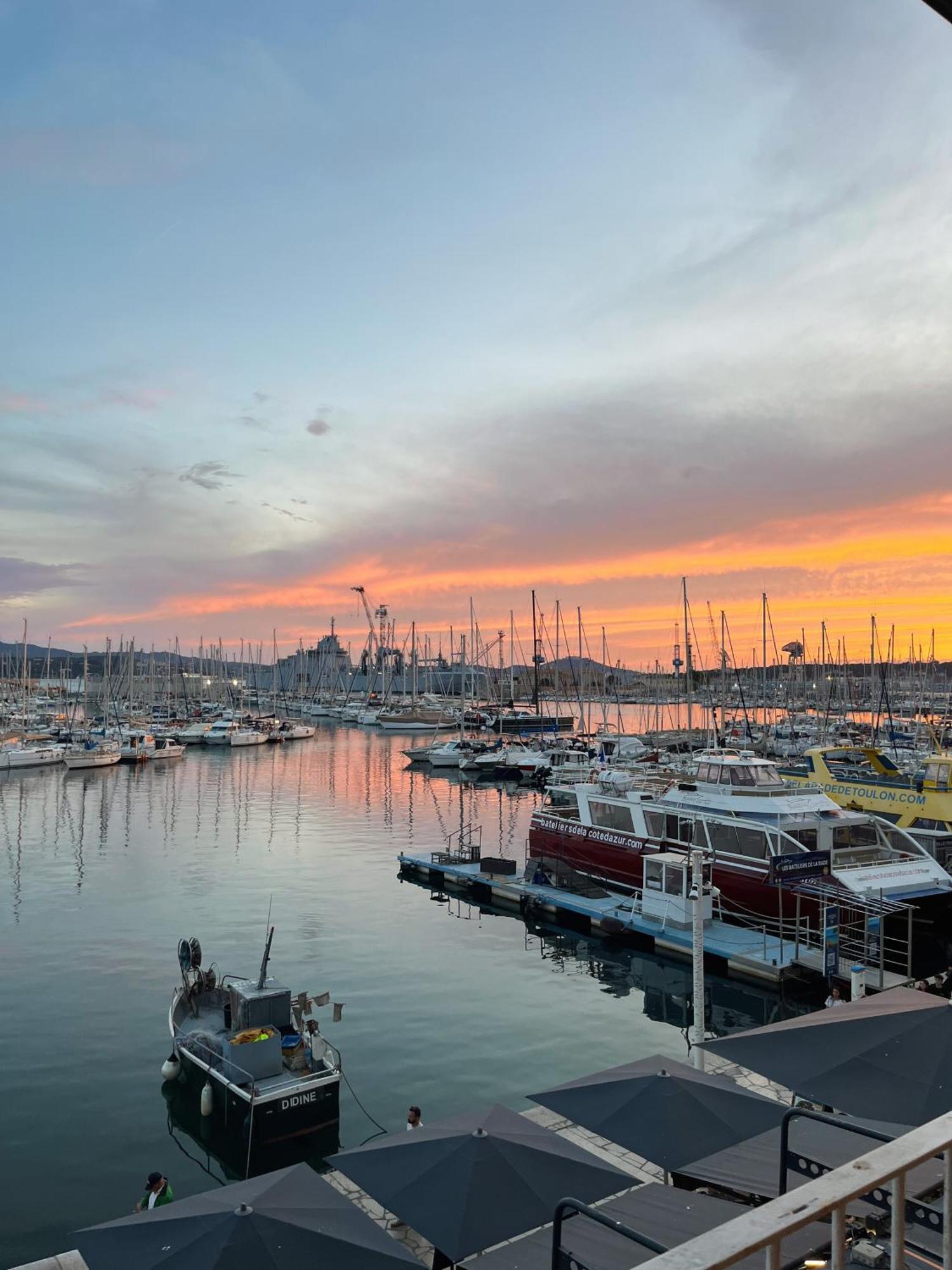 Marinca Du Port De Toulon Apartment Luaran gambar
